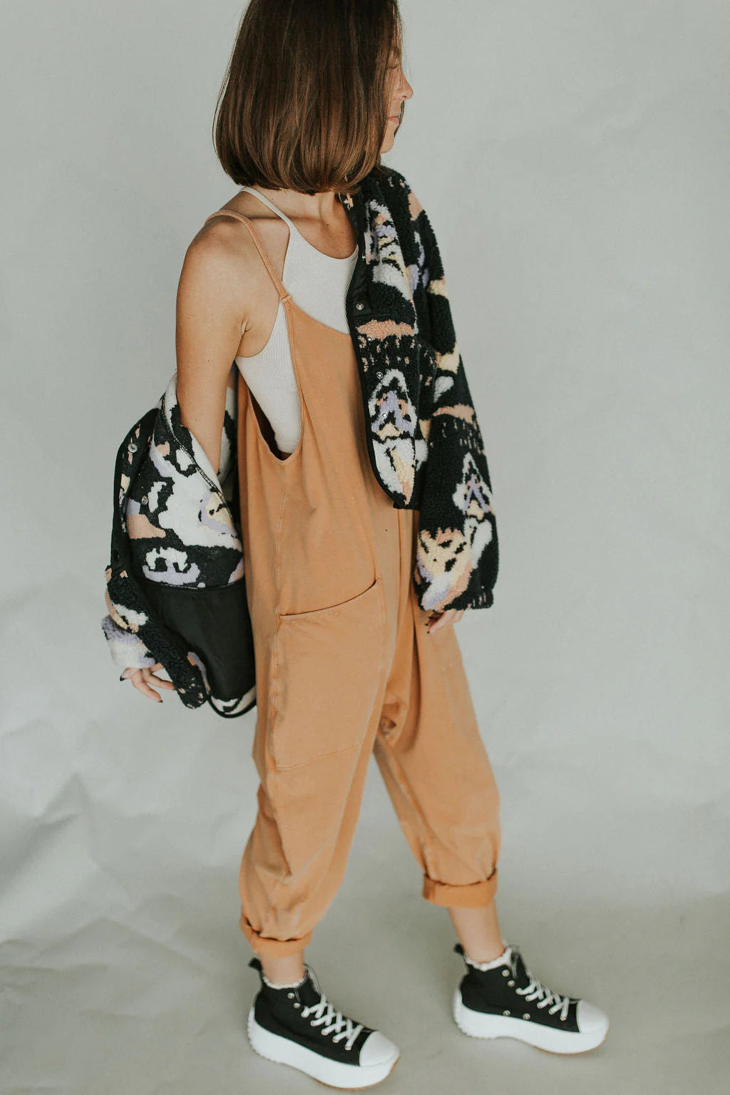 Mono Casual Diseño Cómodo con Pierna Ancha