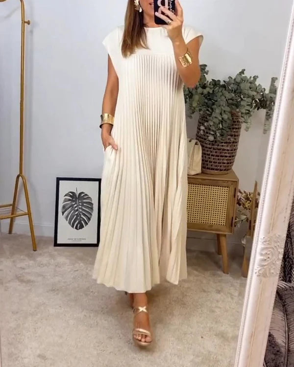 Vestido Suelto Plisado en Tono Liso – Elegancia Sencilla