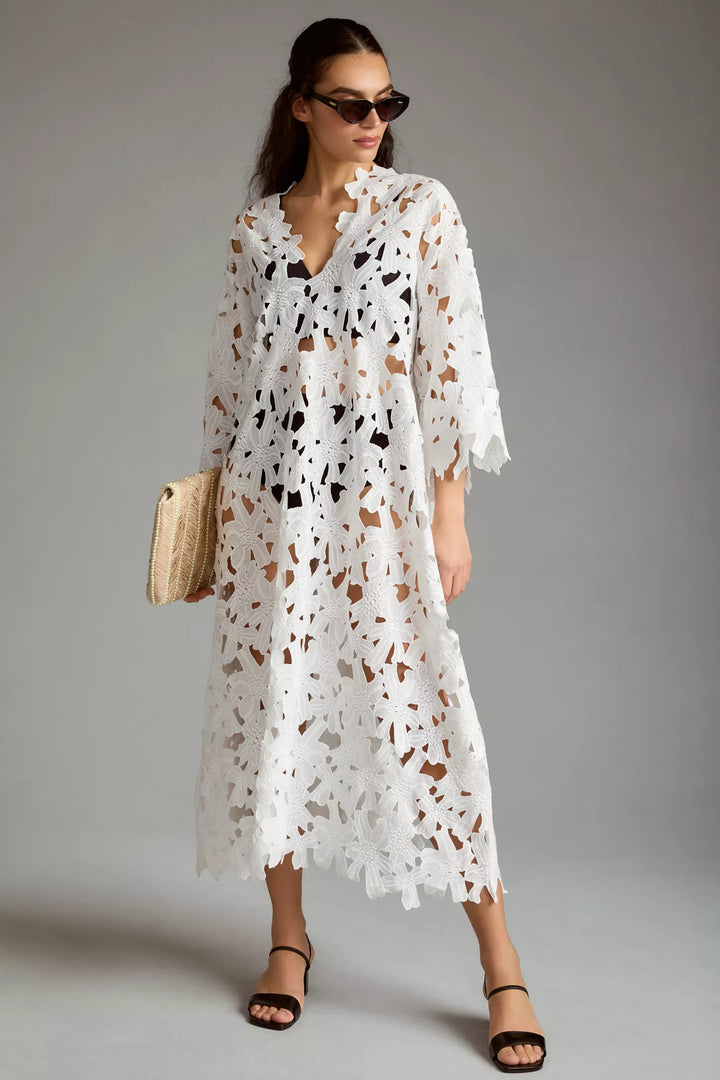 Vestido Playero Midi con Encaje Floral y Ojales