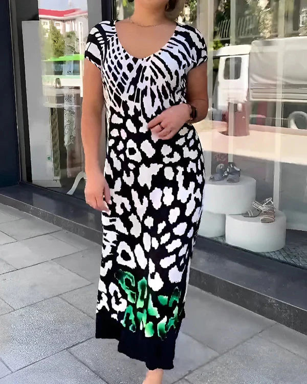 Vestido de Manga Corta con Diseño Estampado