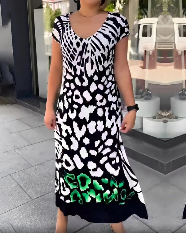 Vestido de Manga Corta con Diseño Estampado